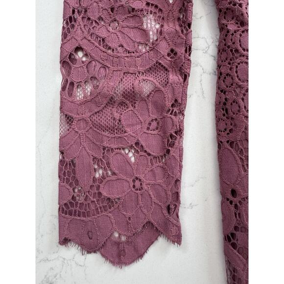 Cupcakes and Cashmere Dress Women’s Size 4 Lace Deco Rose Pink Fitted Lined - Picture 4 of 14
